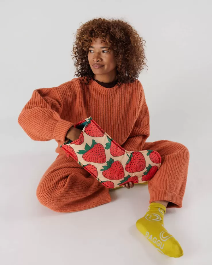 Baggu Holiday Stocking : Strawberry - | Holiday Stocking