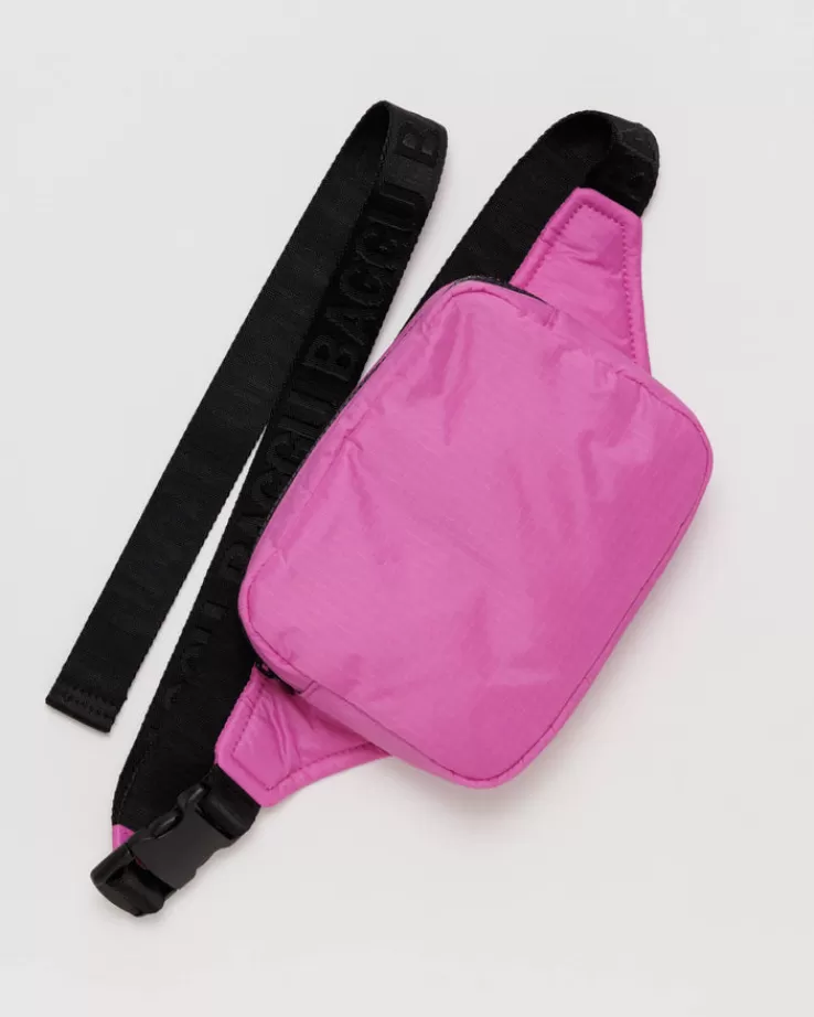 Baggu Puffy Fanny Pack : Extra Pink - | Crossbody Bags