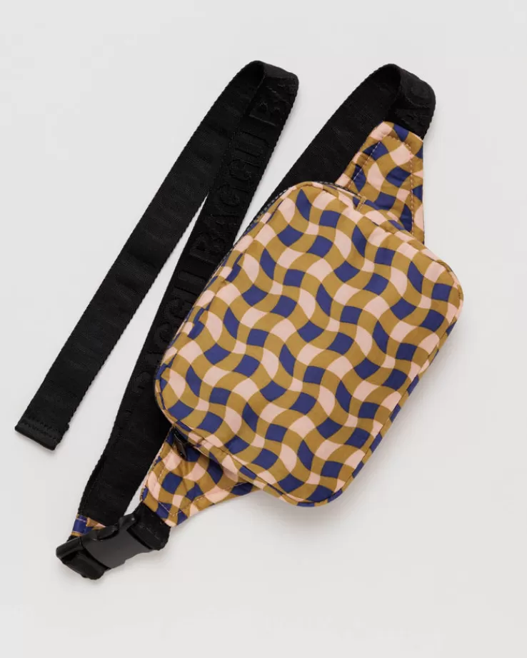 Baggu Puffy Fanny Pack : Wavy Gingham Peach - | Crossbody Bags