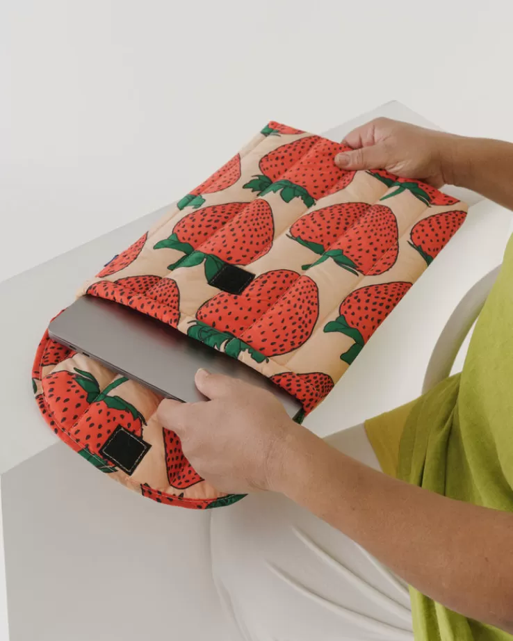 Baggu Puffy Laptop Sleeve 16" : Strawberry - | Cases & Sleeves