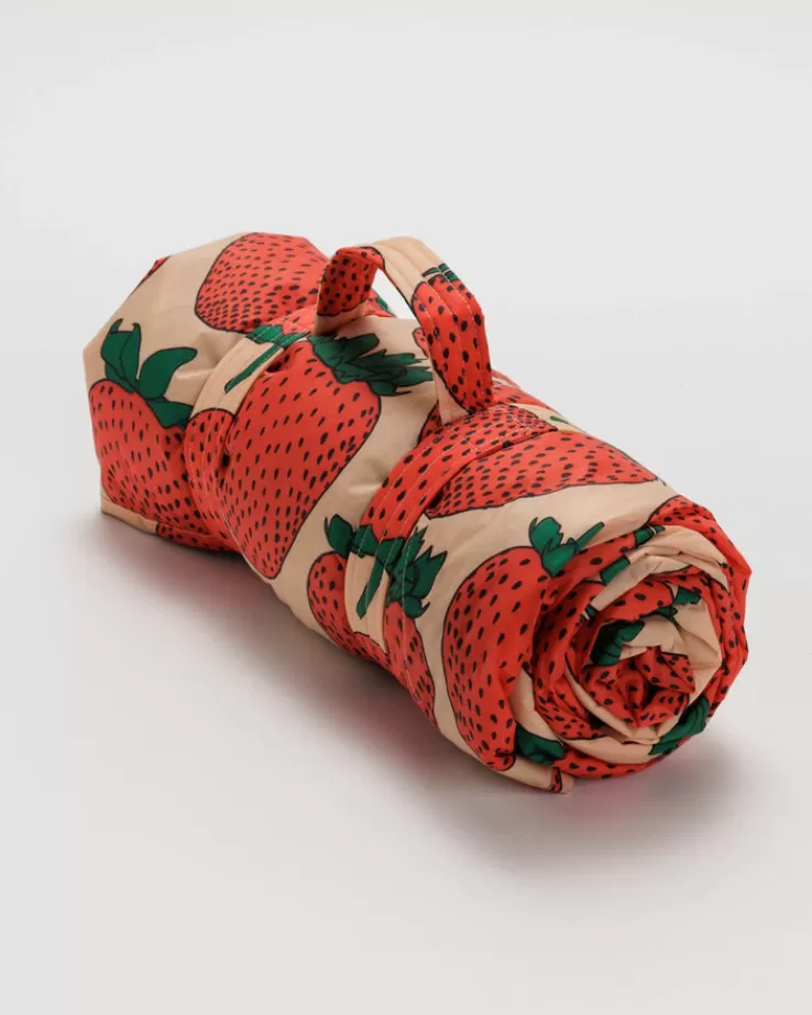 Baggu Puffy Picnic Blanket : Strawberry - | Puffy Picnic Blanket