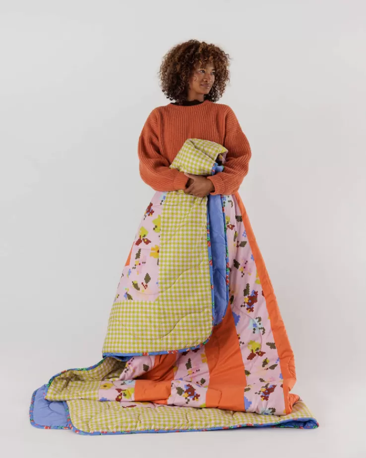 Baggu Queen Quilt : Gingham Floral Block - | Quilts