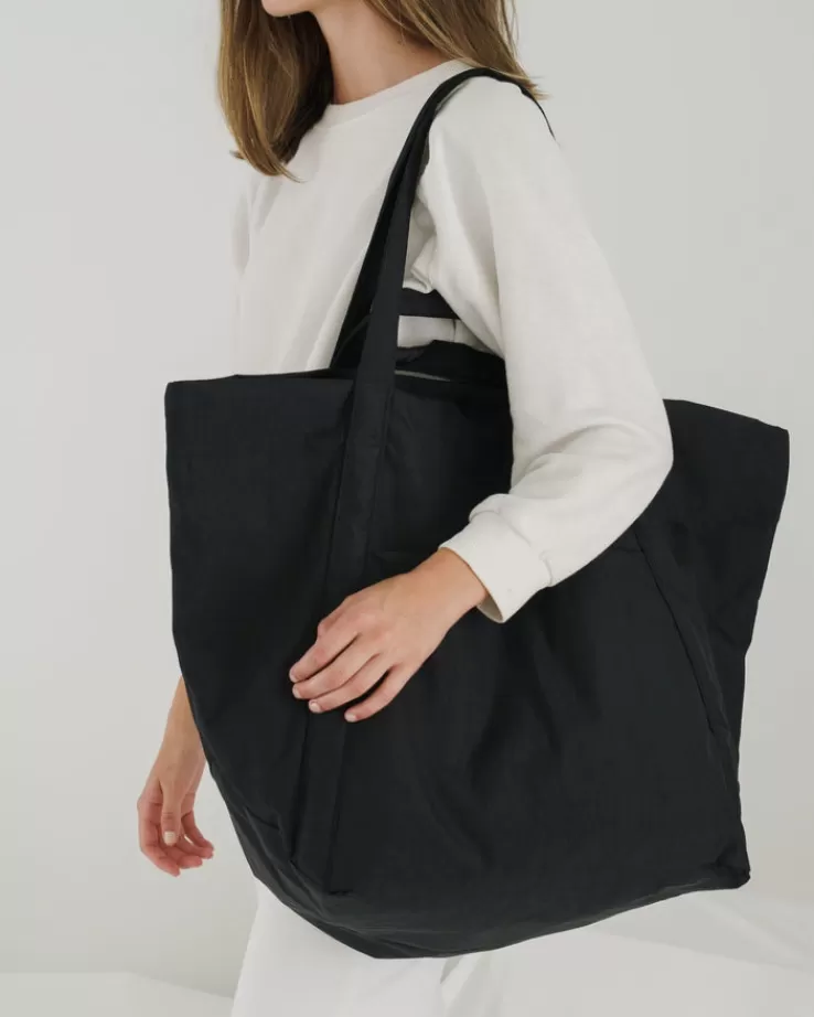 Baggu Travel Cloud Bag : Black - | Travel